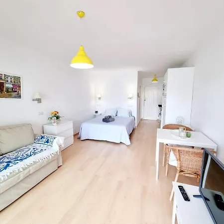 Eduardo A Primera Linea Del Mar Apartment *